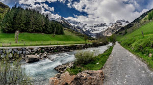 Hiking Cirque de Gavarnie France
