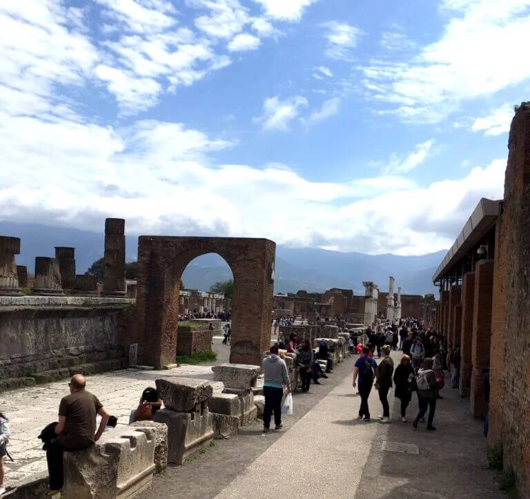 Pompeii day trips