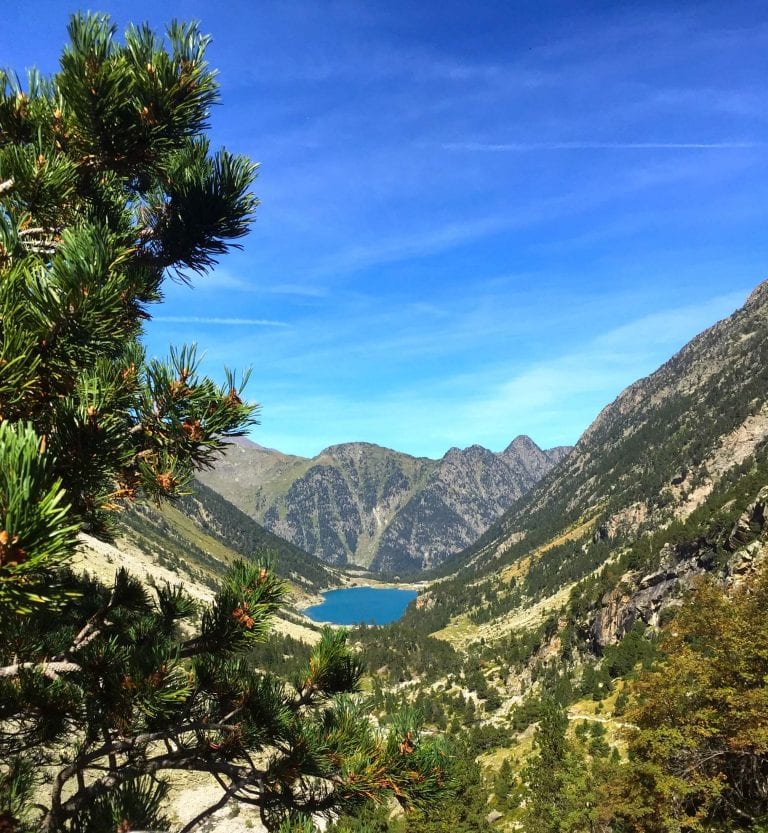 View to the Gaube lake