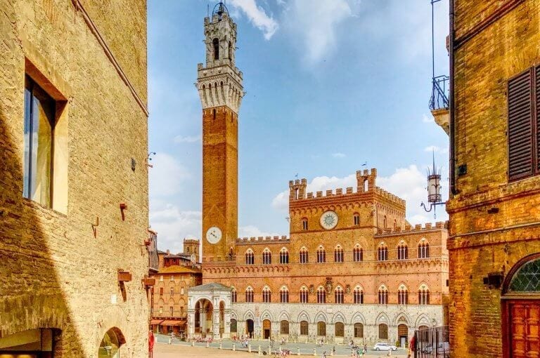 beautiful historic buildings in Siena