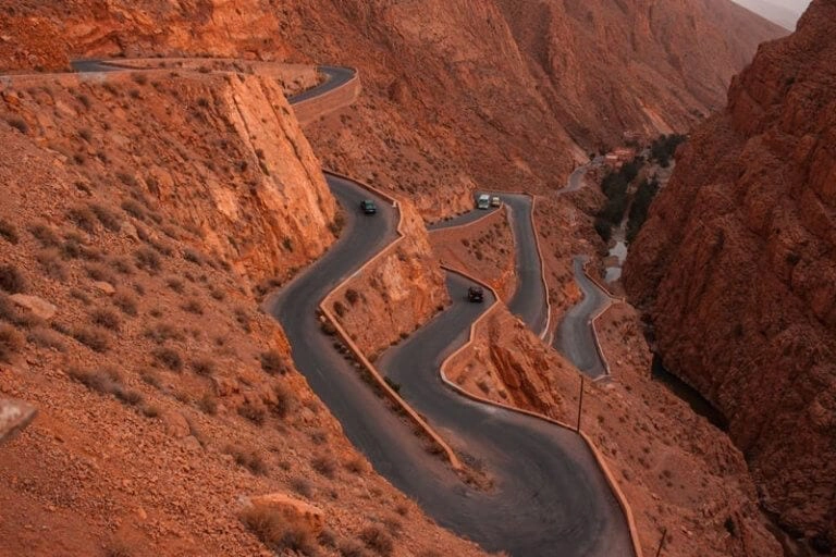 hairpin bedns in the Dades Gorge