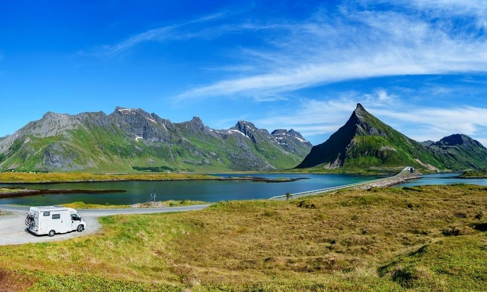 motorhome by the sea and mountains in Norway