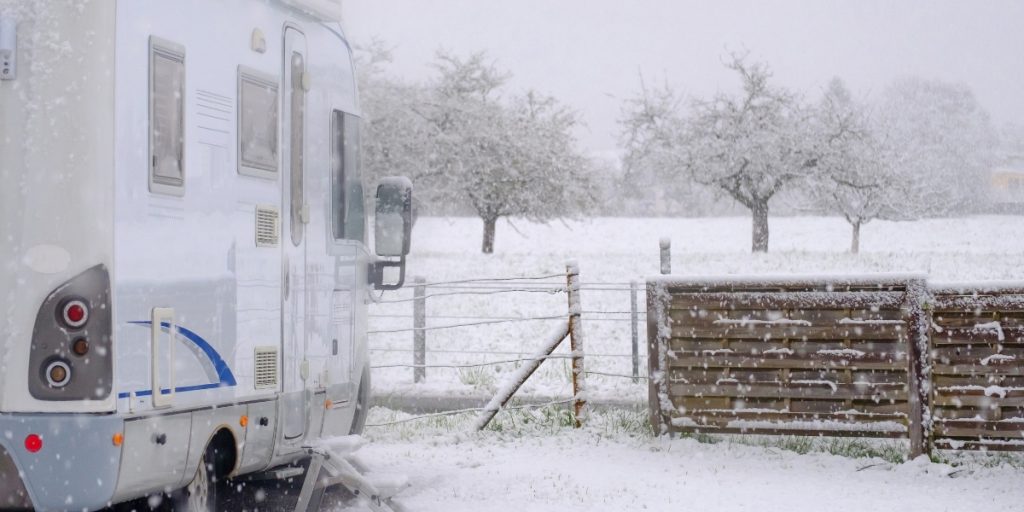 winter-in-a-motorhome-tips-tricks-essentials-the-gap-decaders