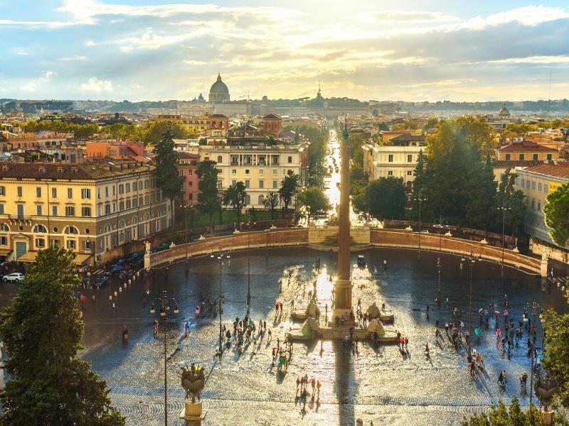 oval square in Rome with obelisk in the centre