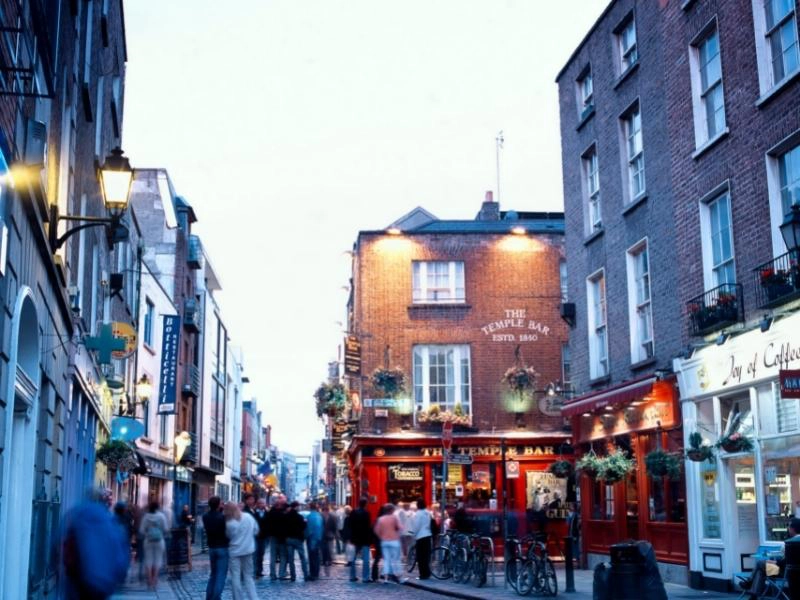 people in the streets of Temple Bar