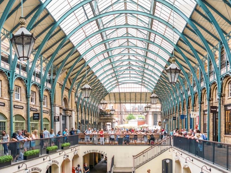 People strolling in Covent Garden