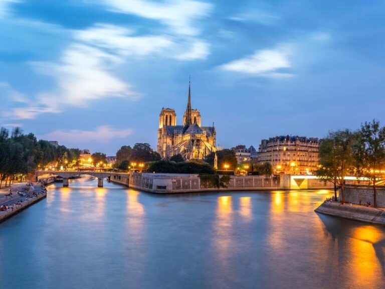 One Day Paris Itinerary – Map, Guide & Tips | The Gap Decaders
