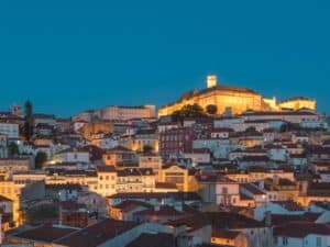 Driving from Lisbon to Porto Itinerary, Route & Tips The Gap Decaders
