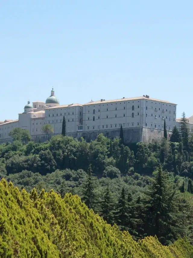 Explore Monte Cassino Abbey & Commonwealth War Graves