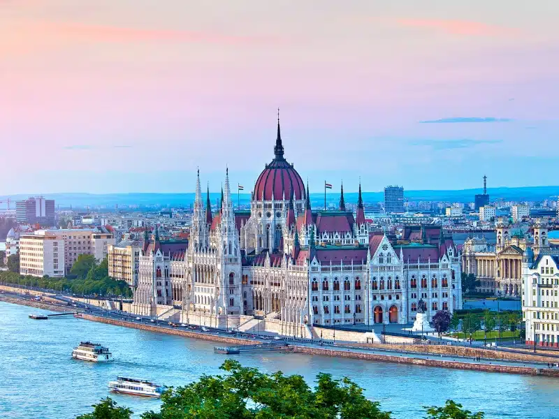 An image of Hungarian parliament on the Danube river