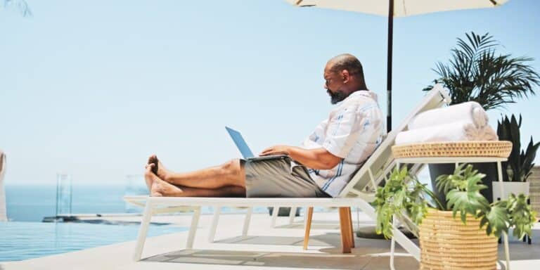 Smart Money Habits for the Modern Nomad