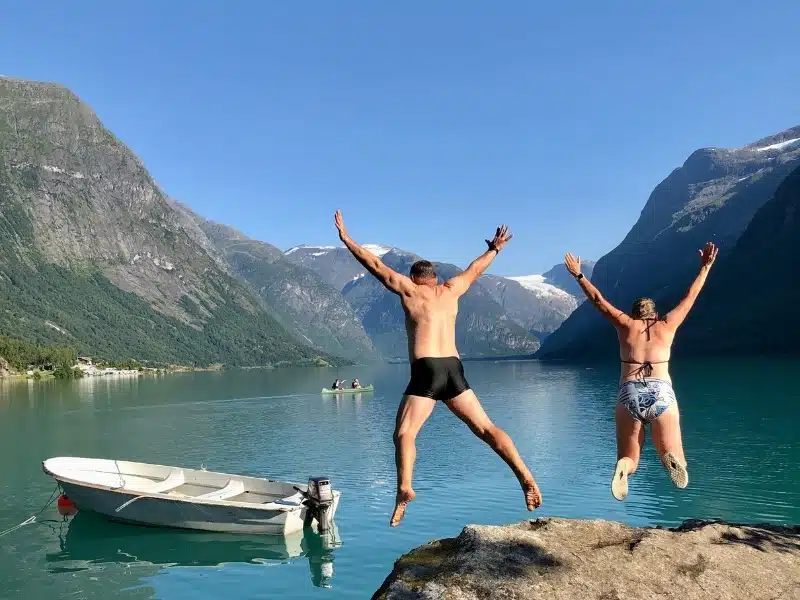 The questions we’d ask before starting full-time travel again