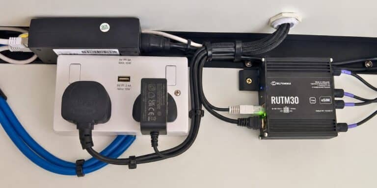 Teltonika RUTM30 review